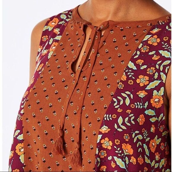 Matilda Jane NWT Sleeveless Assymetrical color block top - Picture 5 of 15